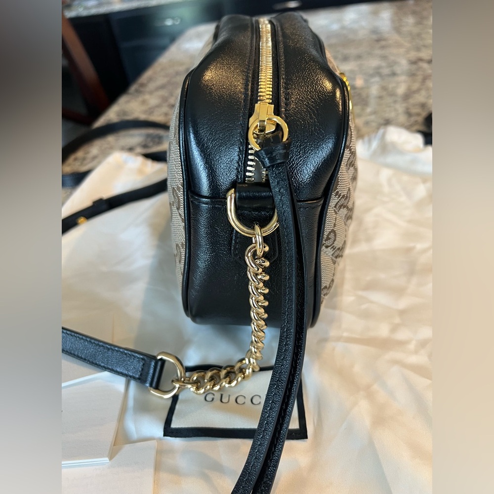 Gucci GG Marmont - Brown Canvas with Black Leather- Crossbody- Like New - Picture 10 of 15